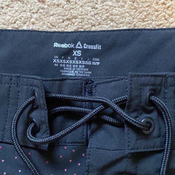 Women’ Reebok CrossFit Shorts - Picture 2 of 3